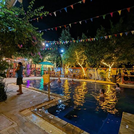 Blue Diamond Hostel Battambang Dış mekan fotoğraf