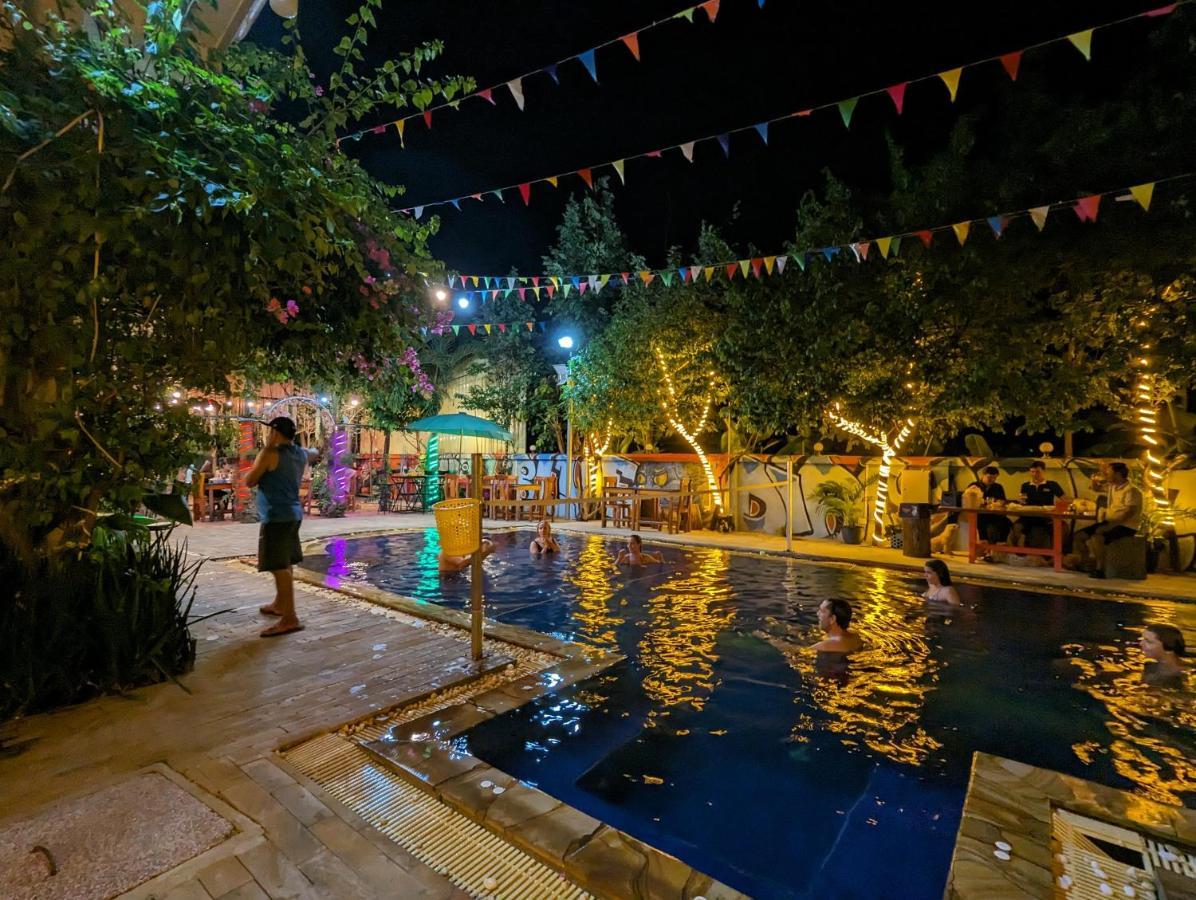 Blue Diamond Hostel Battambang Dış mekan fotoğraf