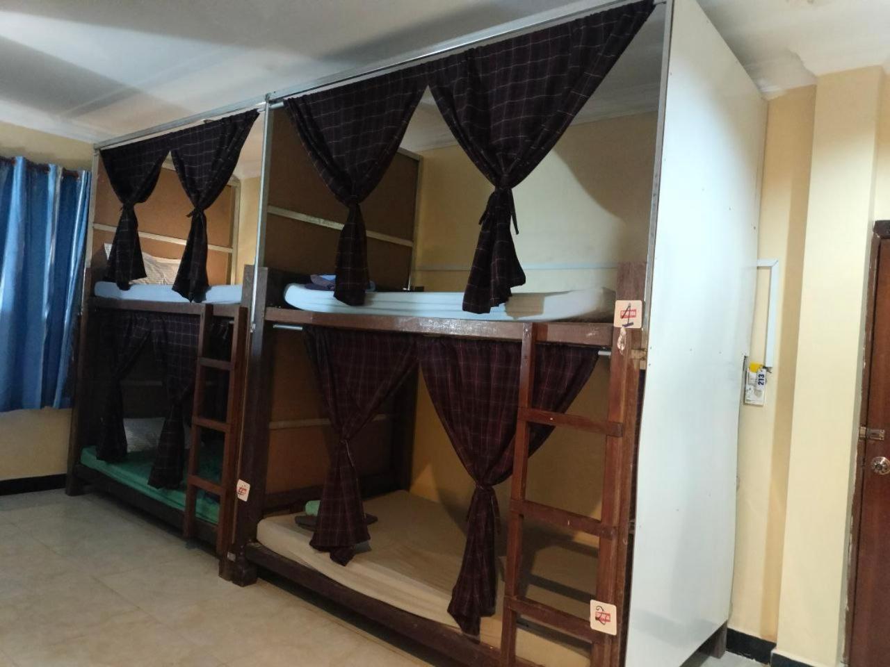 Blue Diamond Hostel Battambang Dış mekan fotoğraf