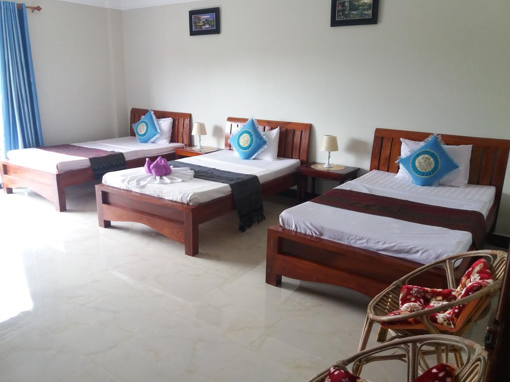Blue Diamond Hostel Battambang Dış mekan fotoğraf
