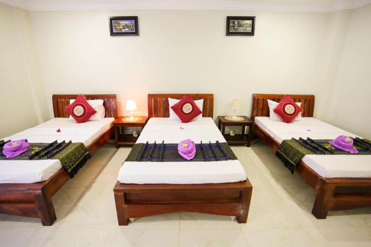 Blue Diamond Hostel Battambang Dış mekan fotoğraf