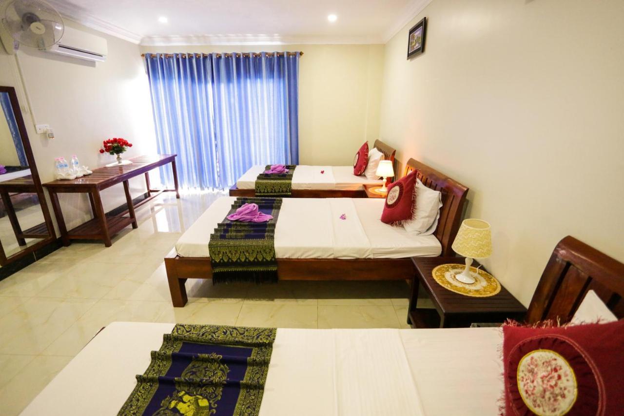 Blue Diamond Hostel Battambang Dış mekan fotoğraf
